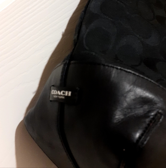 Coach Black Signature Tote Bag - Picture 10 of 14